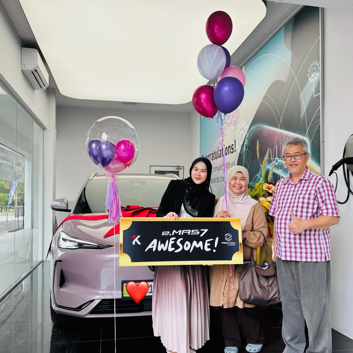 Dr Fie beli kereta elektrik Proton eMAS 7