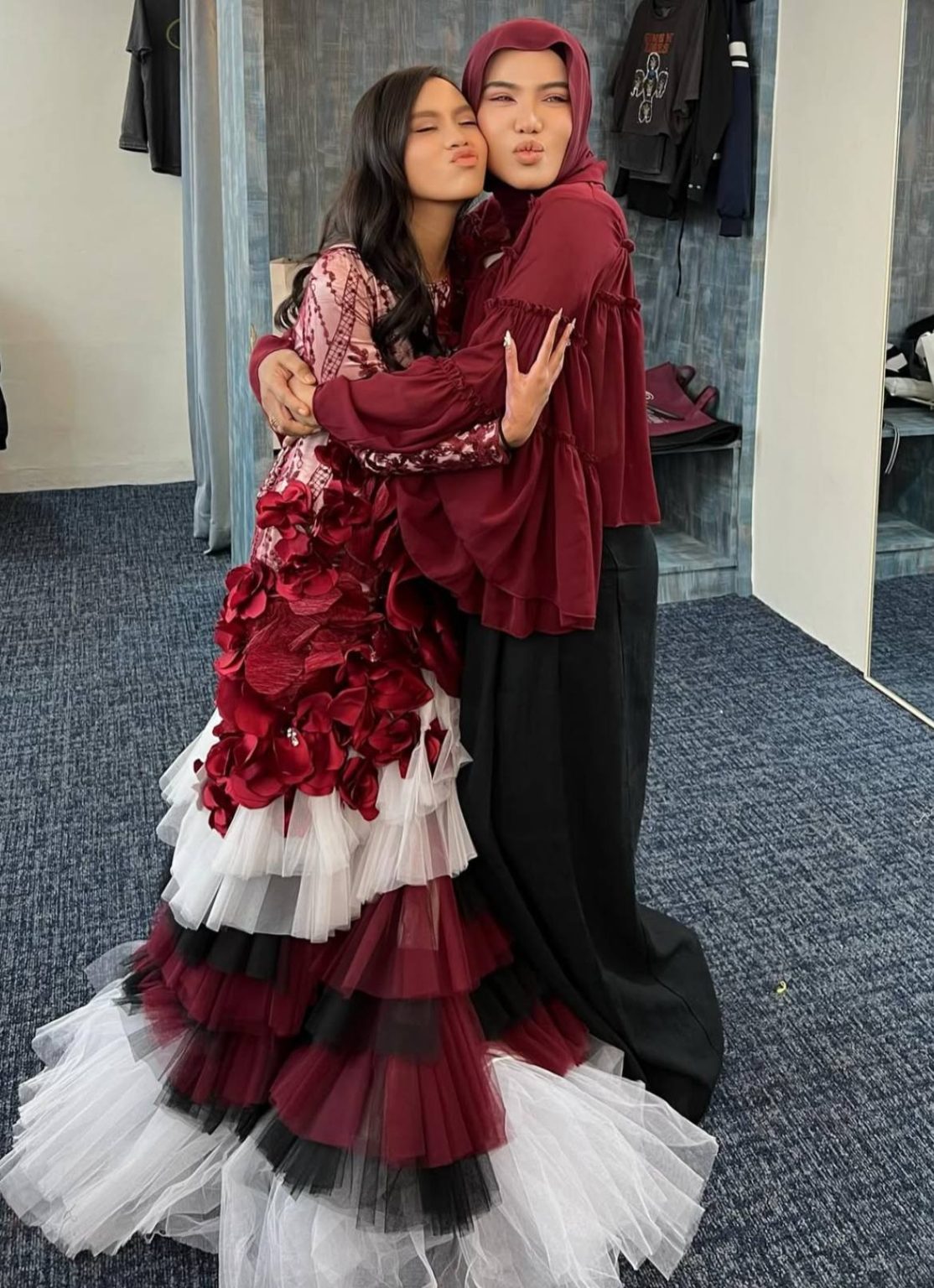 watie Sebak lihat persembahan Thalita