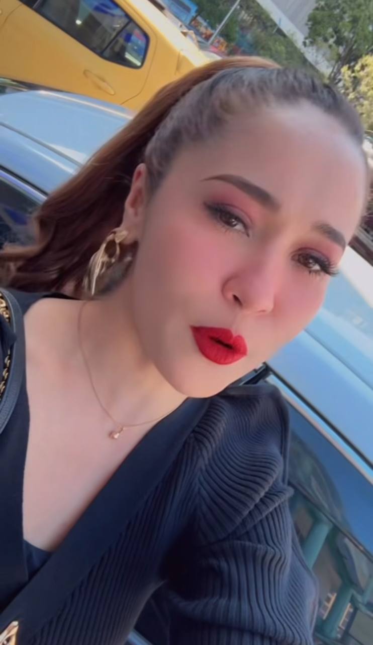 emma maembong masuk kelab malam