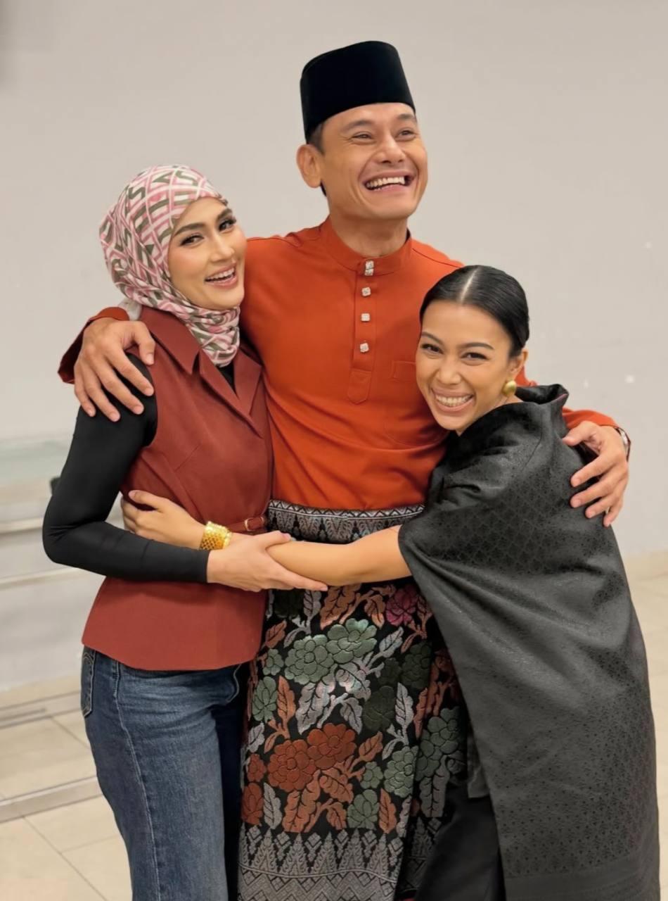 sharifah sakinah peluk suami fasha sandha Minta jaga batas