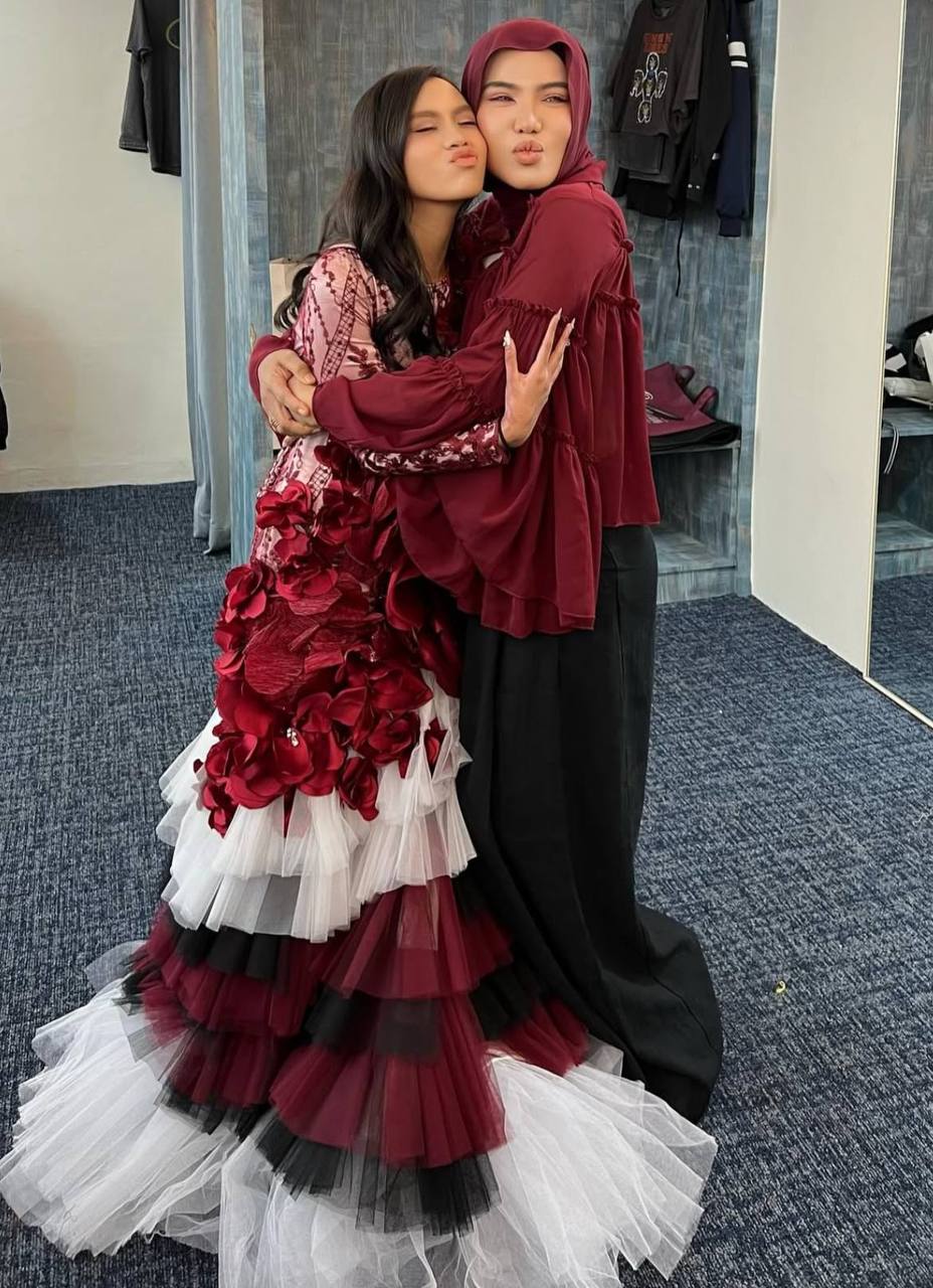 watie thalita baju dedah bahu Bila halang nanti memberontak