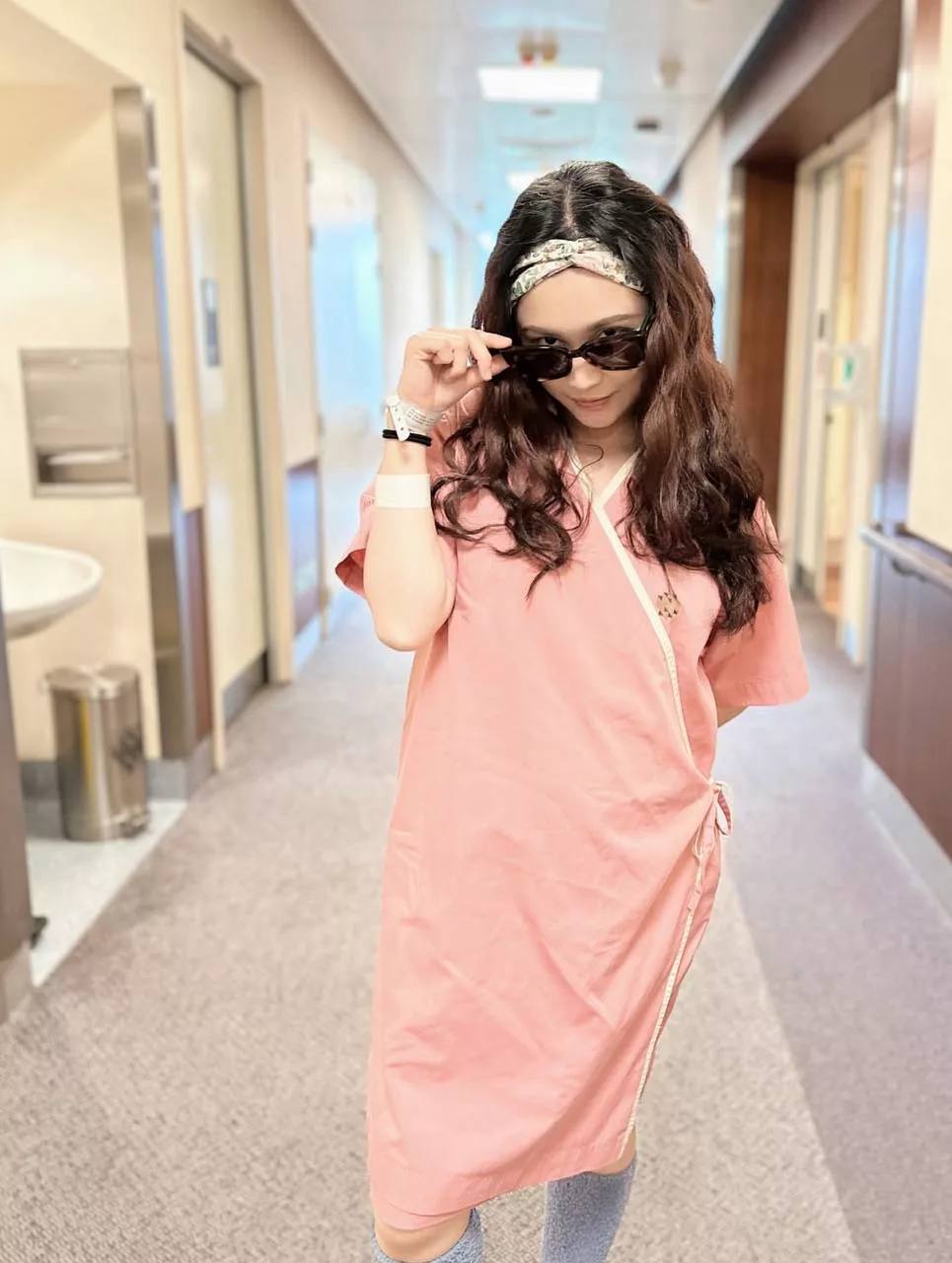 Ayda Jebat Jahitan czer terbuka, bernanah