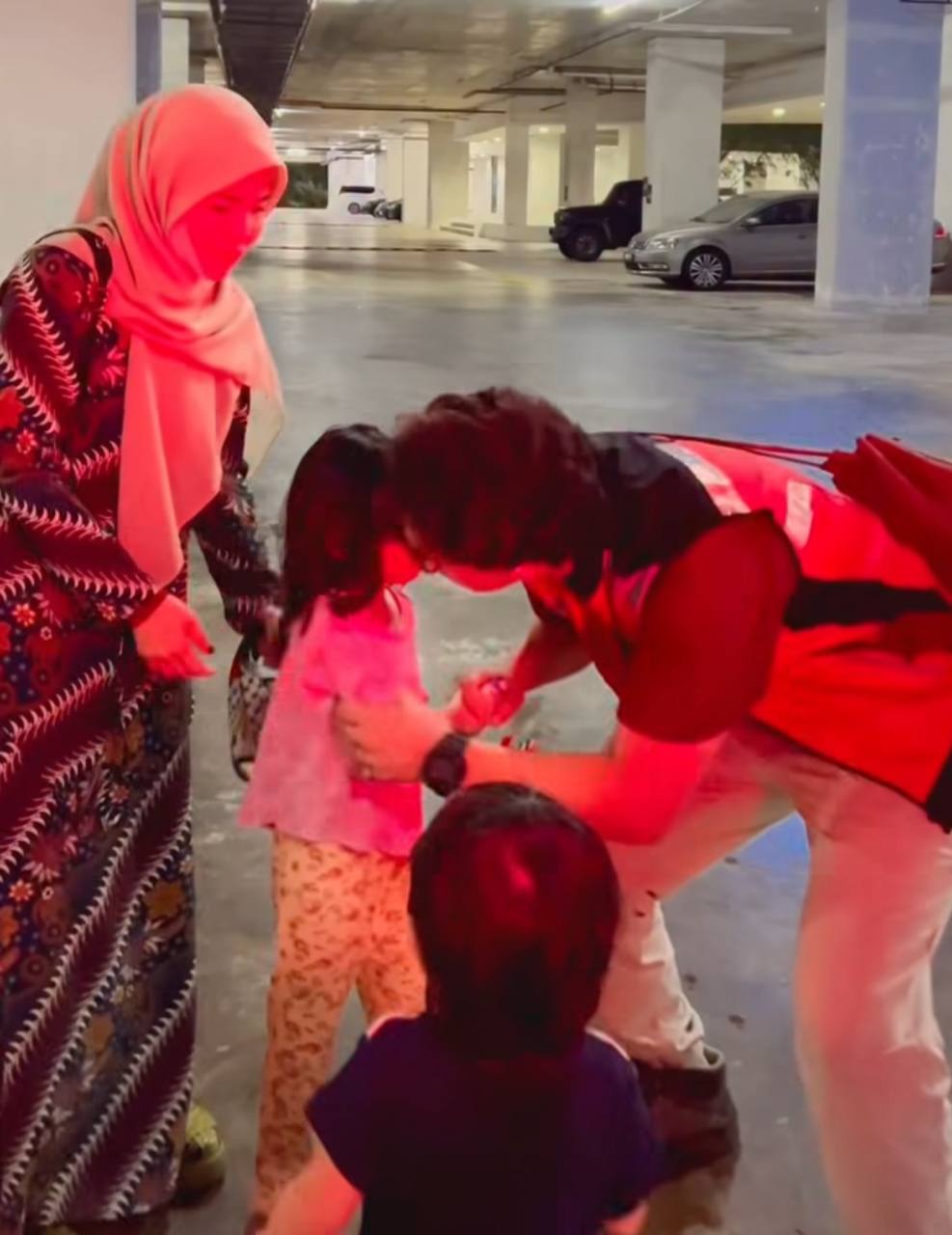 nadzmi adhwa Sambut Ramadan di negara bergolak