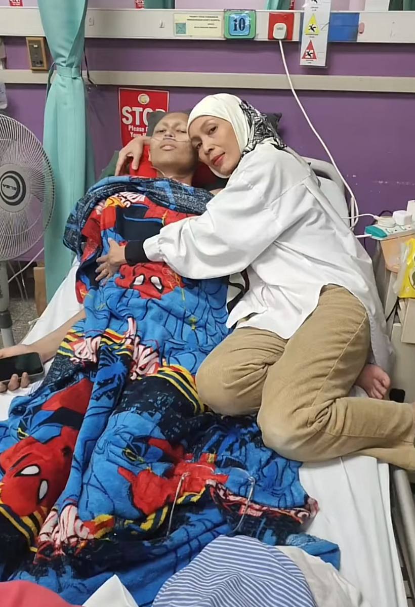 amyza aznan Bawa anak pulang rumah 