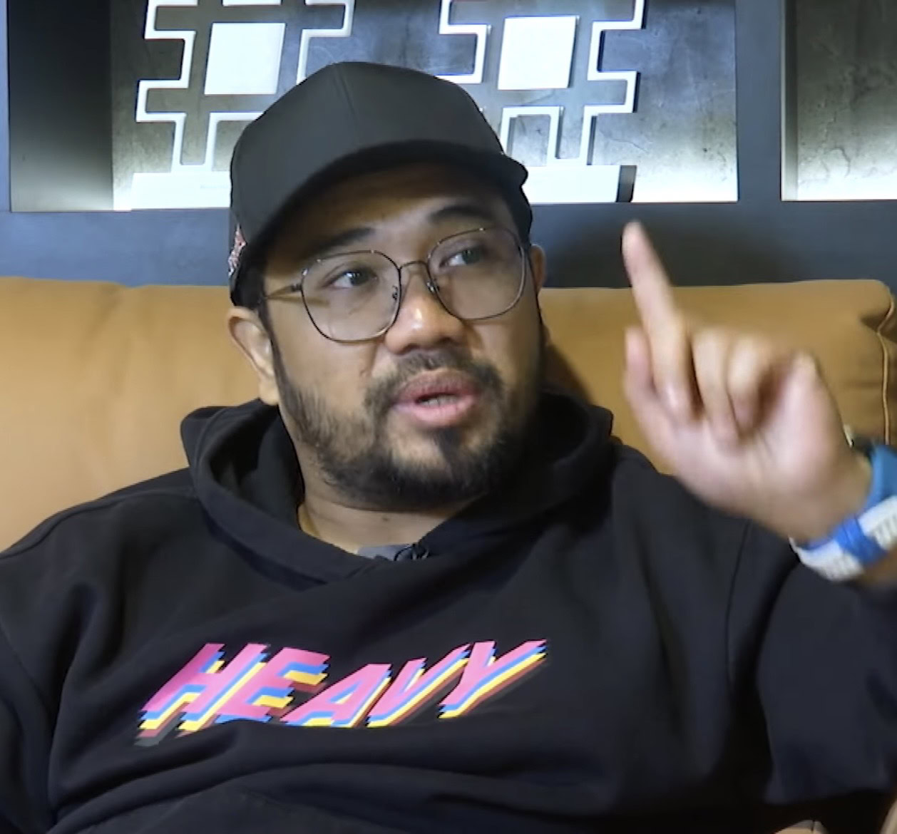 Johan Mahu anak hormat isteri