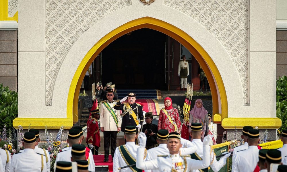 Kerajaan tadbir negara penuh dedikasi di bawah naungan Agong – PM Anwar Kerajaan tadbir negara penuh dedikasi di bawah naungan Agong – PM Anwar