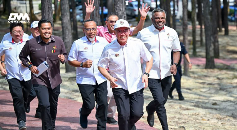 PRN Johor: BN menang besar, Kor Ming ucap tahniah – “Walaupun kami tak menang kali ini, besok masih ada” PRN Johor: BN menang besar, Kor Ming ucap tahniah – “Walaupun kami tak menang kali ini, besok masih ada”