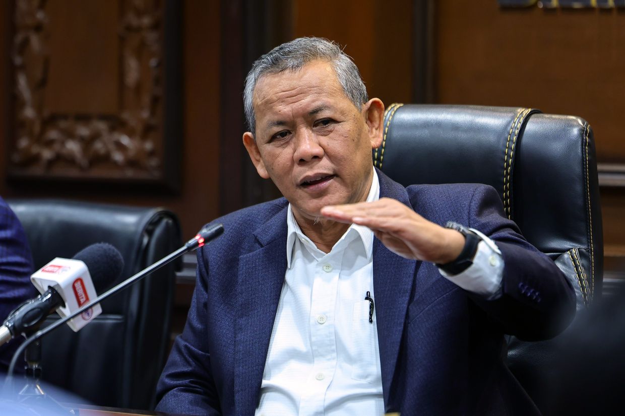 UMNO, BN perlu jawab persoalan kelemahan tadbir urus TH – Aminuddin UMNO, BN perlu jawab persoalan kelemahan tadbir urus TH – Aminuddin