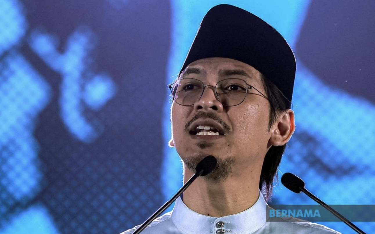 AMK cadang had BUDI95 kembali kepada 300 liter, naik 350 liter untuk pengguna mobiliti tinggi AMK cadang had BUDI95 kembali kepada 300 liter, naik 350 liter untuk pengguna mobiliti tinggi