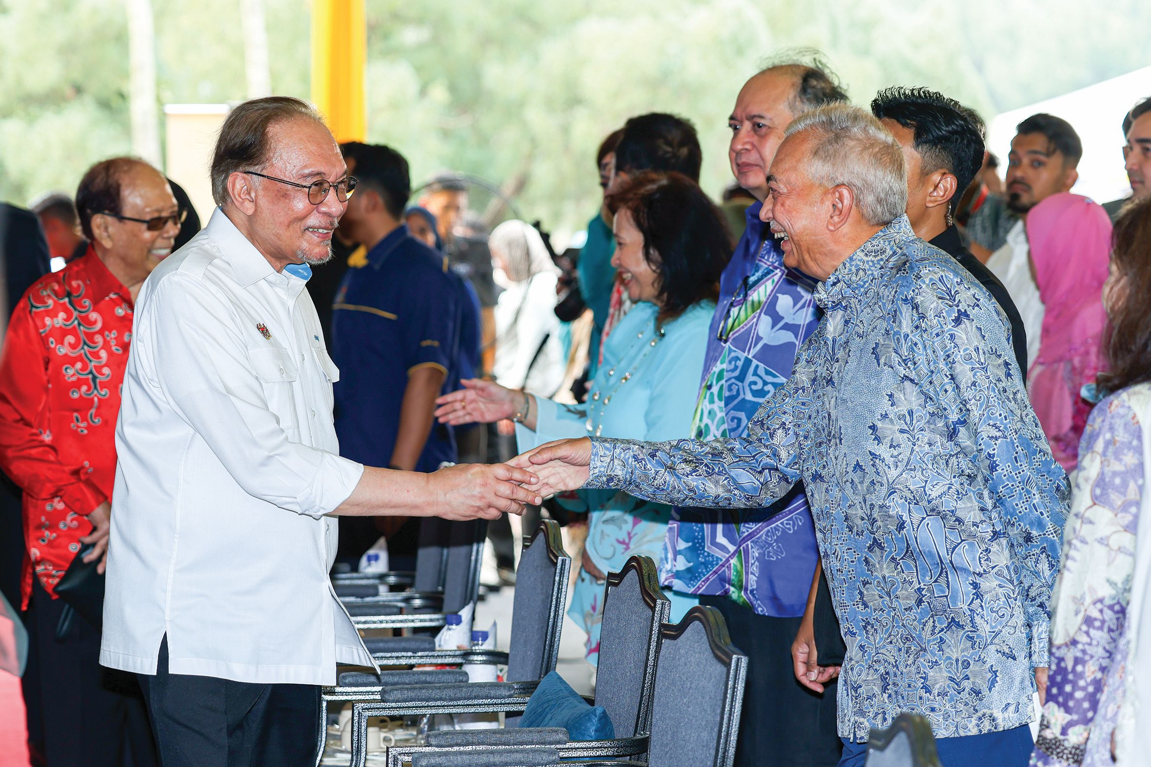 Bakar hutan di Indonesia? Hukum syarikat Malaysia jika terbukti sebabkan jerebu – PM Anwar Bakar hutan di Indonesia? Hukum syarikat Malaysia jika terbukti sebabkan jerebu – PM Anwar