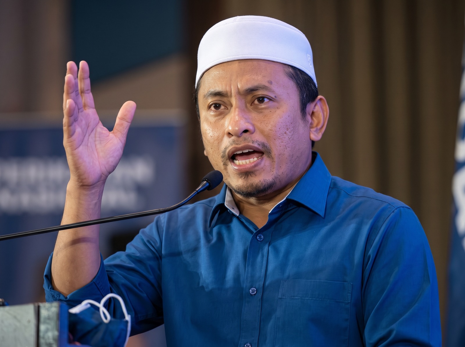 Fadhli Shaari persoal mengapa AGC diam dalam isu pembatalan lantikan EXCO N9? Fadhli Shaari persoal mengapa AGC diam dalam isu pembatalan lantikan EXCO N9?