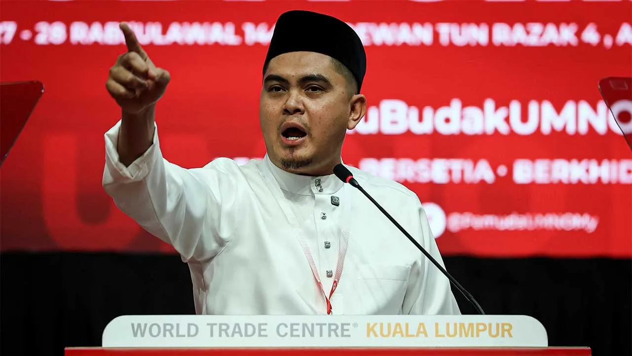 Penyatuan ummah bermula di Melaka! Akmal Saleh sambut baik kerjasama BN-PAS Penyatuan ummah bermula di Melaka! Akmal Saleh sambut baik kerjasama BN-PAS