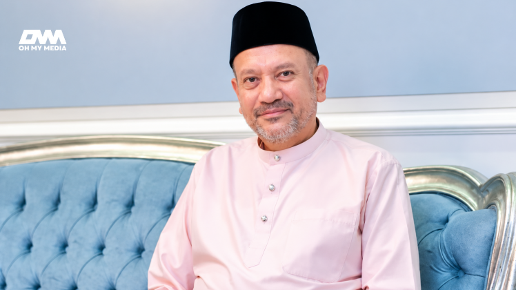 Krisis takhta selesai! Tuanku Nadzaruddin, Undang Yang Empat seru pihak luar jangan masuk campur Krisis takhta selesai! Tuanku Nadzaruddin, Undang Yang Empat seru pihak luar jangan masuk campur